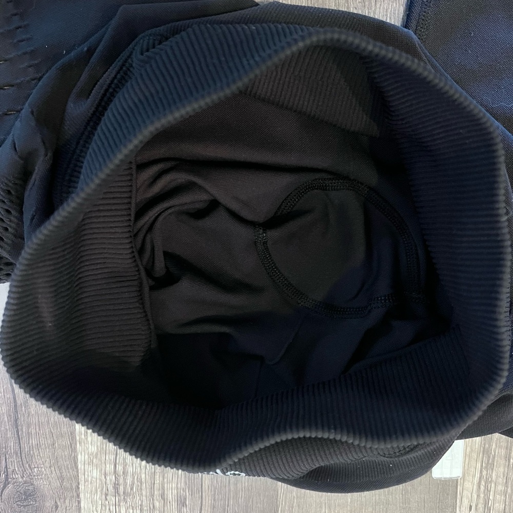 Alo Black Yoga Leggings Mesh side EUC Women’s Small - Picture 6 of 10